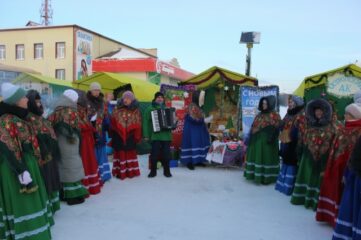 "Новогоднее подворье-2025"